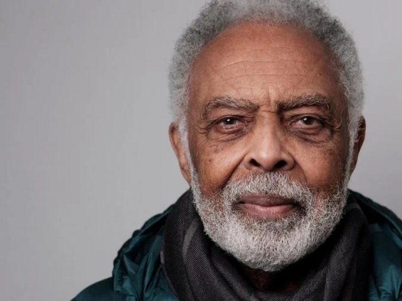 Gilberto Gil abre o jogo sobre sexualidade e afirma ter tido relação